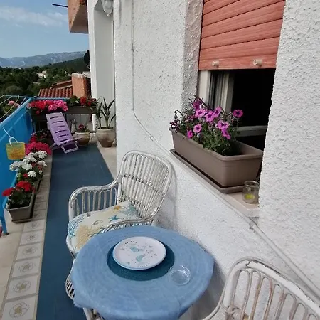 Maison Turquoise