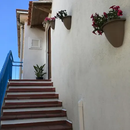 Maison Turquoise